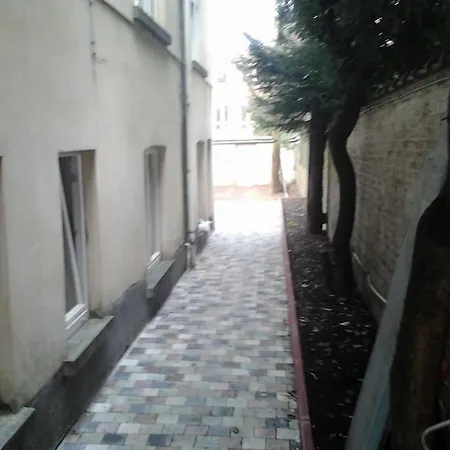 Hostel Louise-2